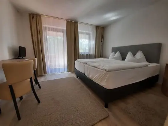 Tek Büyük Yataklı Oda, 1 Büyük (Queen) Boy Yatak