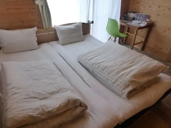 İki Ayrı Yataklı Oda, Sigara İçilmez