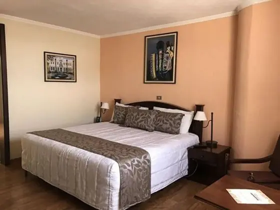 Standard Oda, 1 En Büyük (King) Boy Yatak