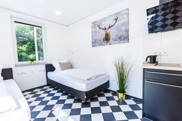 Tek Büyük veya İki Ayrı Yataklı Oda (C)