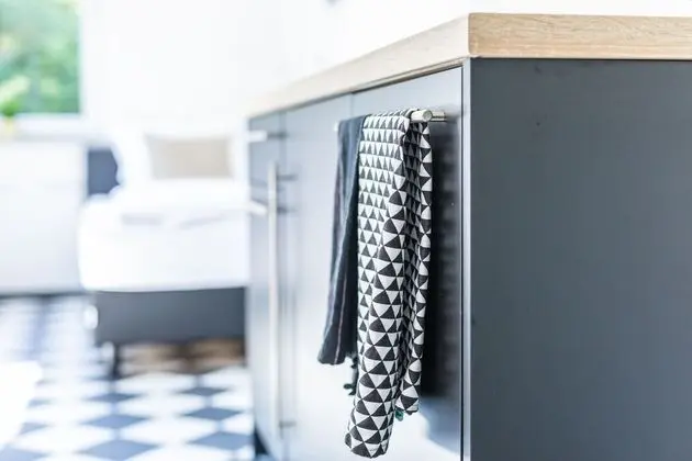 Tek Büyük veya İki Ayrı Yataklı Oda (C)