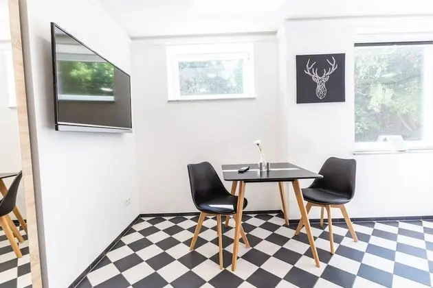 Tek Büyük veya İki Ayrı Yataklı Oda (C)