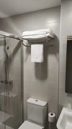 Basic Tek Büyük veya İki Ayrı Yataklı Oda, 2 Tek Kişilik Yatak, Banyolu/Duşlu, Zemin Kat