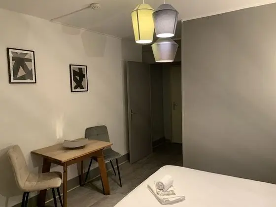 Standard Tek Büyük Yataklı Oda