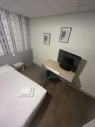 Standard Tek Büyük Yataklı Oda