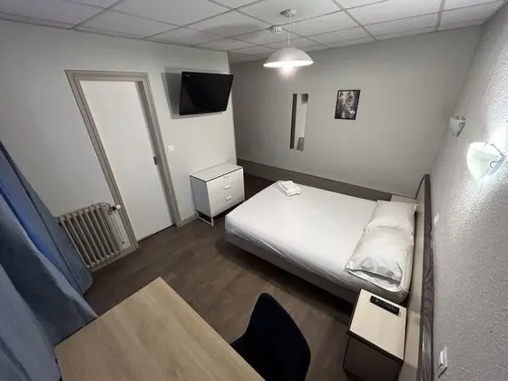 Standard Tek Büyük Yataklı Oda