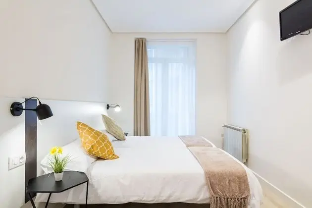 Superior Tek Büyük Yataklı Oda, 3 Tek Kişilik Yatak, Balkon