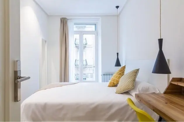 Tek Büyük veya İki Ayrı Yataklı Oda, Ortak Banyo (Balcony)