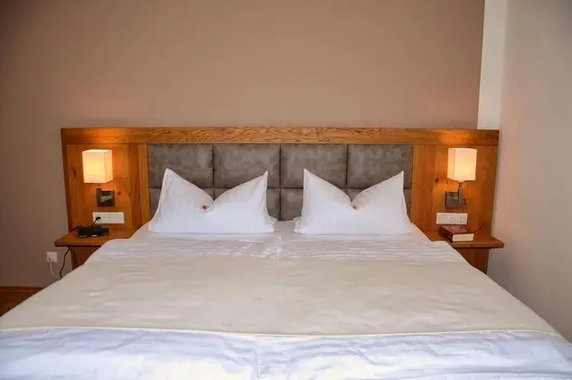 Tek Büyük Yataklı Oda, Balkon