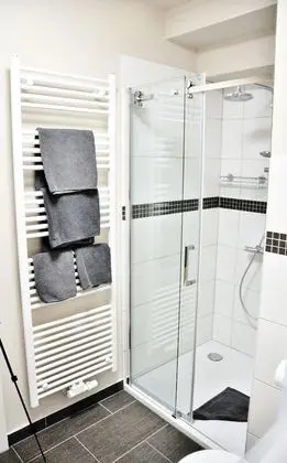 Deluxe Tek Büyük Yataklı Oda, Özel Banyo