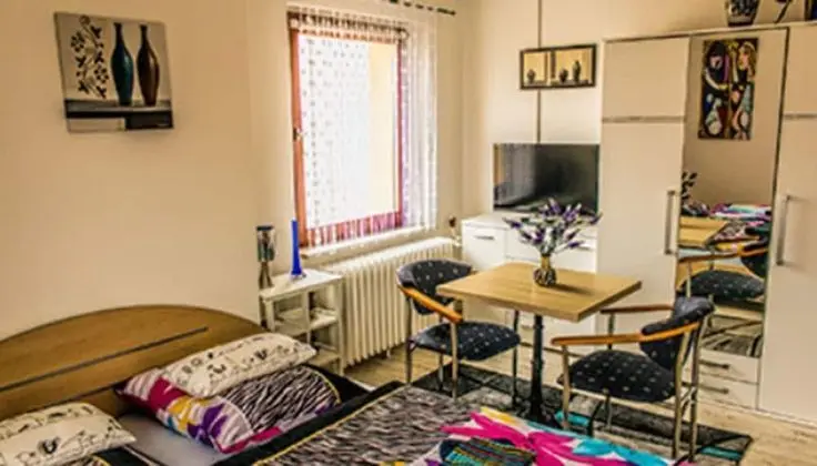 Tek Büyük Yataklı Oda