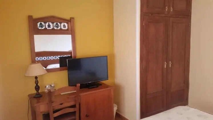 Basic Tek Büyük veya İki Ayrı Yataklı Oda