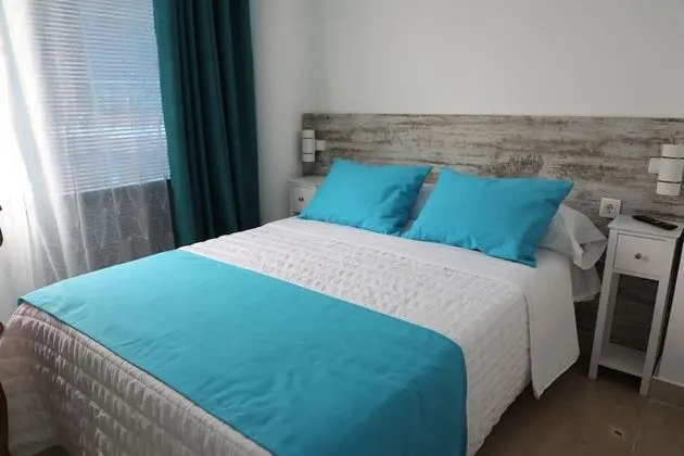 Classic Tek Büyük Yataklı Oda (BLUE TIFFANY)