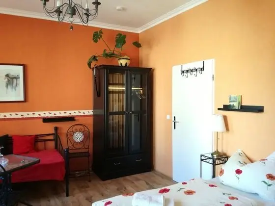 Comfort Tek Büyük Yataklı Oda
