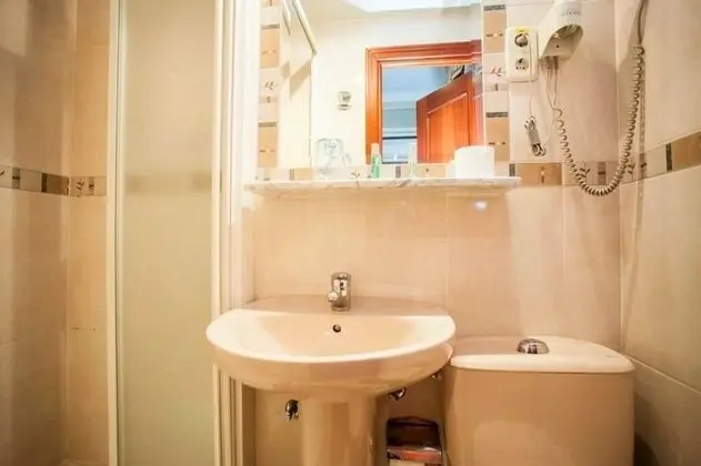 İki Ayrı Yataklı Oda, Özel Banyo