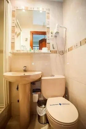 İki Ayrı Yataklı Oda, Özel Banyo