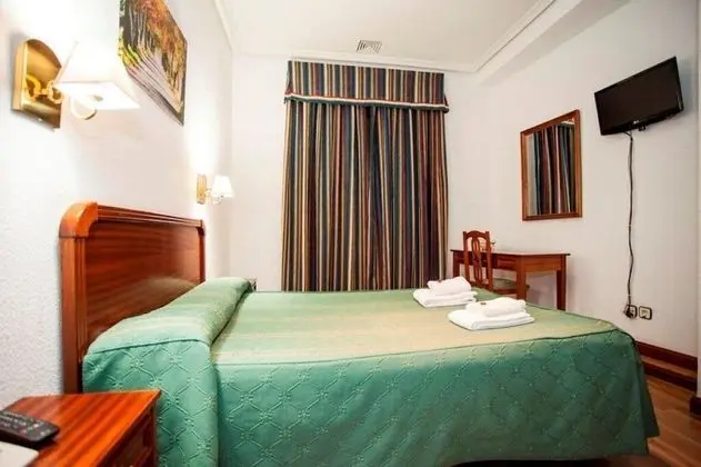 Tek Büyük Yataklı Oda, Özel Banyo