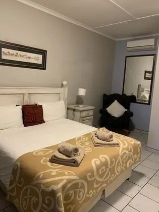 Oda (Queen Room 2)