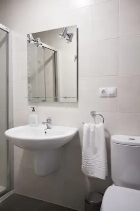 İki Ayrı Yataklı Oda, Özel Banyo