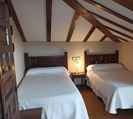 İki Ayrı Yataklı Oda, 2 Tek Kişilik Yatak