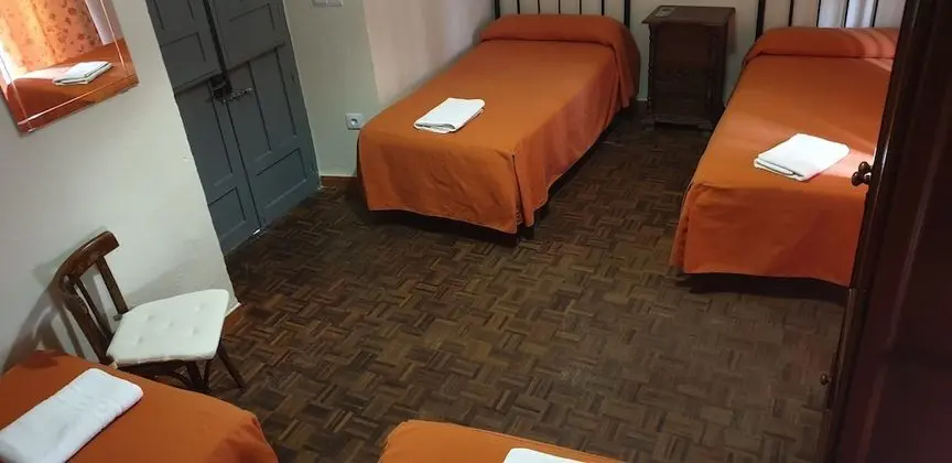 Dört Kişilik Oda, Ortak Banyo