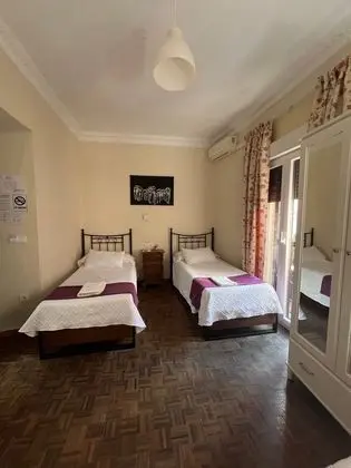 Dört Kişilik Oda, Ortak Banyo