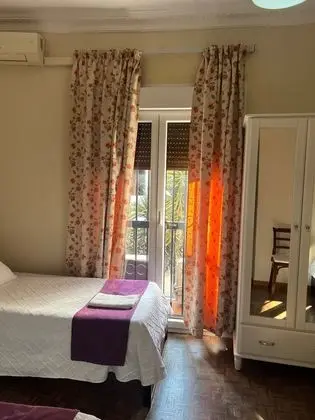 Dört Kişilik Oda, Ortak Banyo