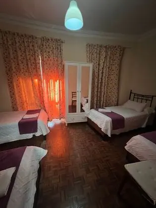 Dört Kişilik Oda, Ortak Banyo