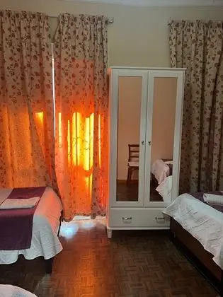 Dört Kişilik Oda, Ortak Banyo