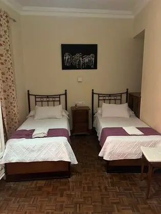 Dört Kişilik Oda, Ortak Banyo