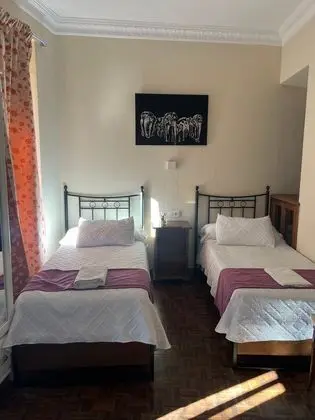 Dört Kişilik Oda, Ortak Banyo
