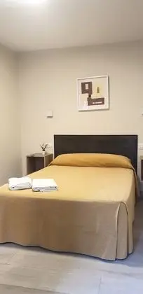 Tek Büyük Yataklı Oda, 1 Çift Kişilik Yatak, Ortak Banyo
