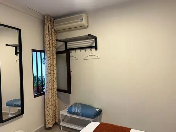 Tek Büyük Yataklı Oda, 1 Çift Kişilik Yatak, Ortak Banyo
