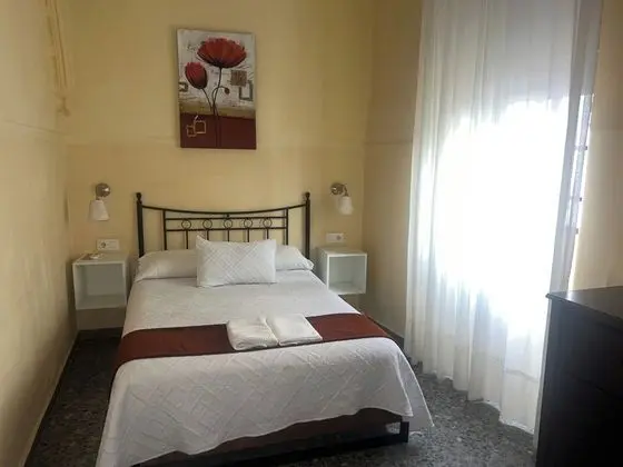 Tek Büyük Yataklı Oda, 1 Çift Kişilik Yatak, Ortak Banyo