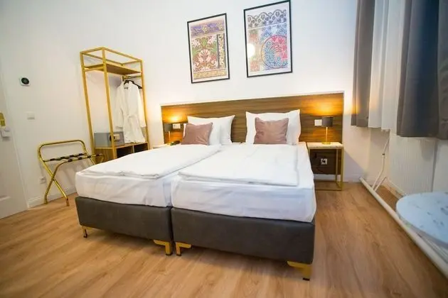 Comfort Tek Büyük Yataklı Oda