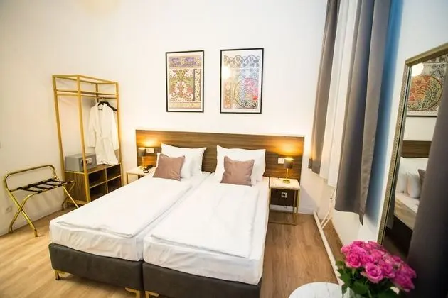 Comfort Tek Büyük Yataklı Oda