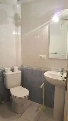 Basic Tek Büyük veya İki Ayrı Yataklı Oda, 1 Çift Kişilik Yatak, Ortak Banyo, Şehir Manzaralı