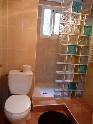 Basic Tek Büyük veya İki Ayrı Yataklı Oda, 1 Çift Kişilik Yatak, Ortak Banyo, Şehir Manzaralı