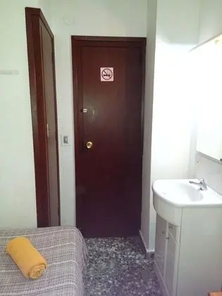 Basic Tek Kişilik Oda, Ortak Banyo
