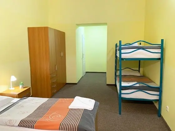 Quadruple ensuite room (3 to 5 beds)