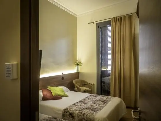 Üç Kişilik Oda, Banyolu/Duşlu