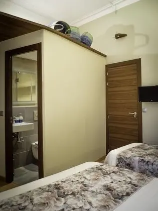 Üç Kişilik Oda, Banyolu/Duşlu