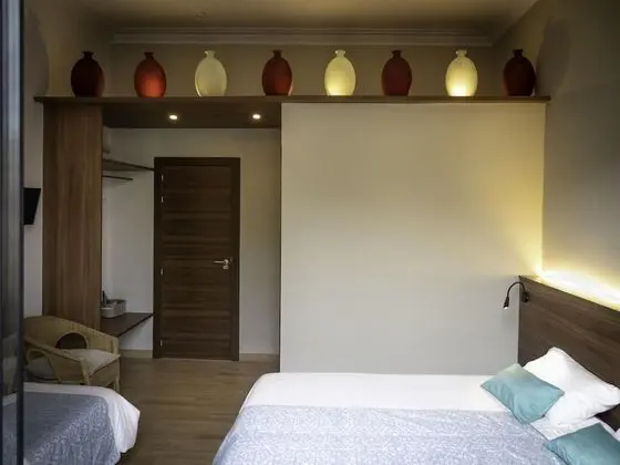 Üç Kişilik Oda, Banyolu/Duşlu