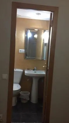 Büyük Yataklı Tek Kişilik Oda