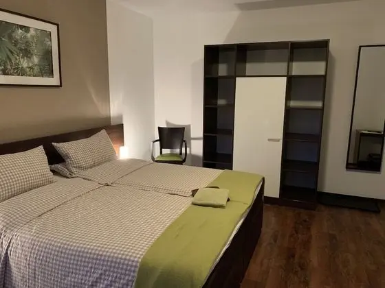 Standard Tek Büyük Yataklı Oda