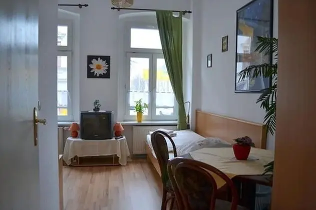 Tek Büyük veya İki Ayrı Yataklı Oda, Sigara İçilmez