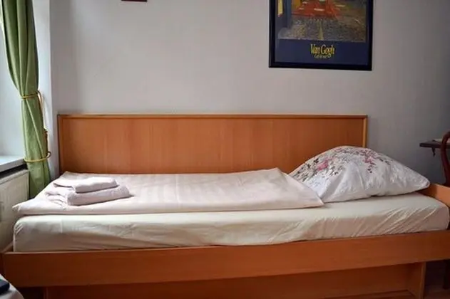 Tek Büyük veya İki Ayrı Yataklı Oda, Sigara İçilmez