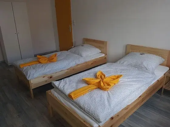 Tek Büyük veya İki Ayrı Yataklı Oda