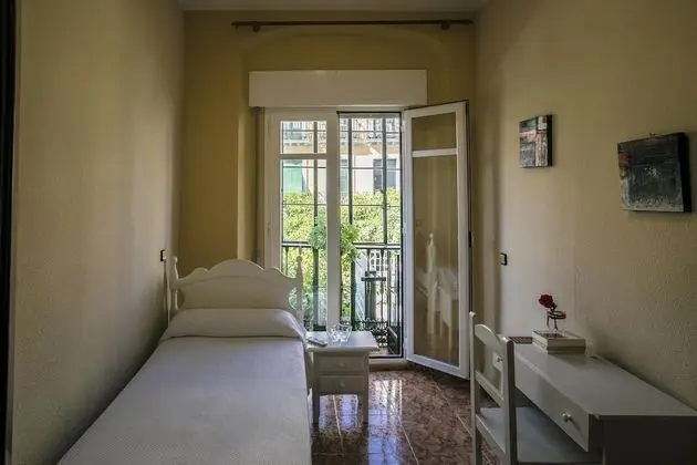 Tek Kişilik Oda, Ortak Banyo