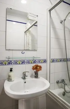 Tek Kişilik Oda, Ortak Banyo